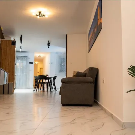 The Twin Haven * Hamrun