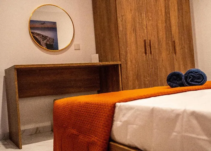 The Twin Haven * Hamrun